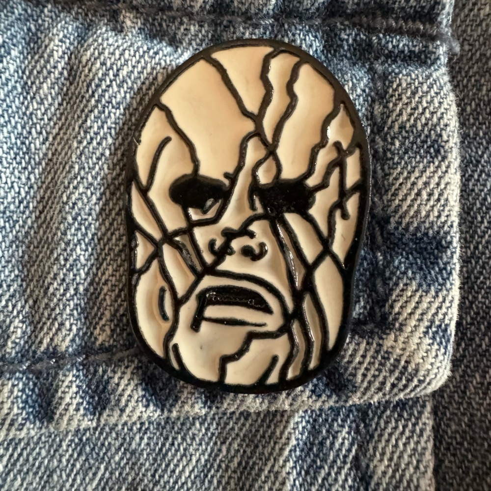 2024 Slipknot official concert band enamel pin Samples Media Greg Bones mask